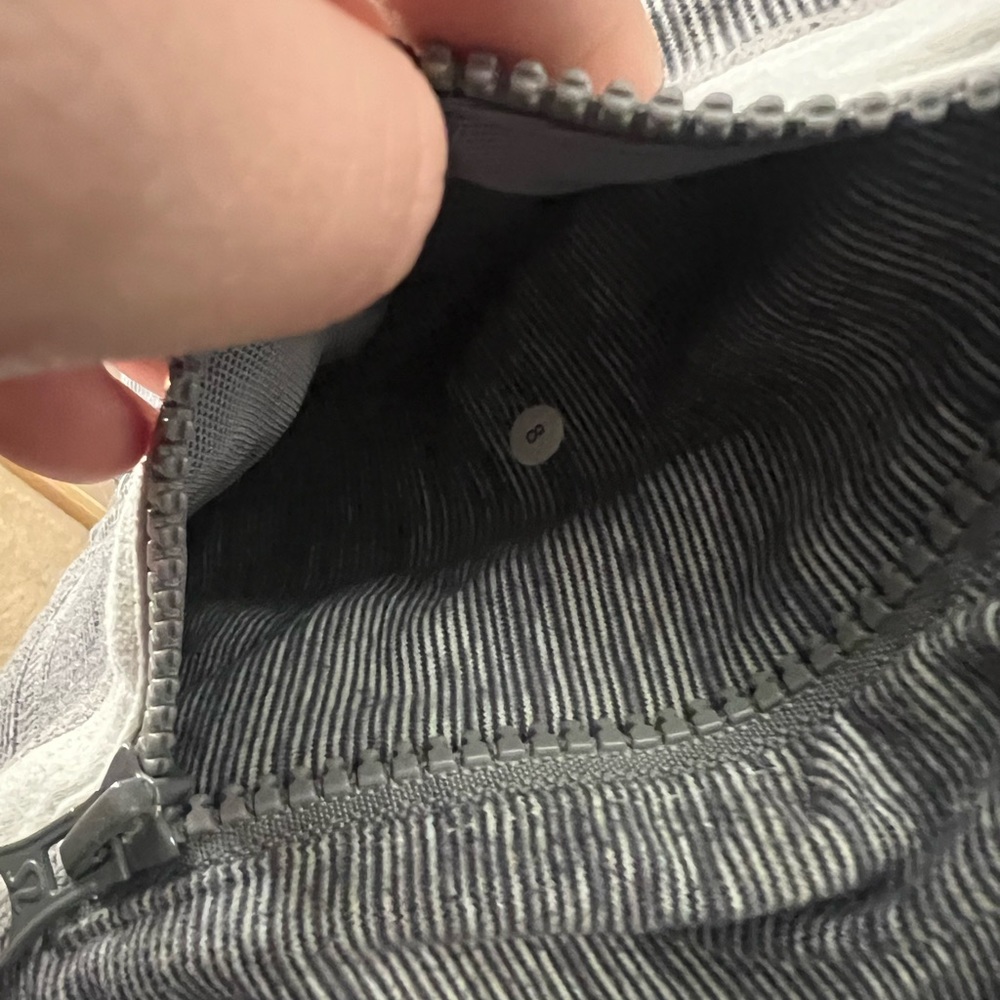 Lululemon Define Jacket - Picture 4 of 4